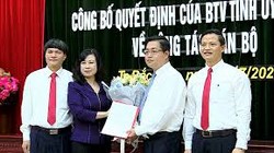 Lễ trao quyết định bổ nhiệm ông Nguyễn Nhân Chinh làm Bí thư Thành ủy Bắc Ninh, ngày 27/7. Ảnh Cổng thông tin điện tử Bắc Ninh.