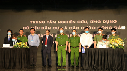 Trung tâm ký kết hợp tác với các đối tác chiến lược. Ảnh: Bộ Công an.