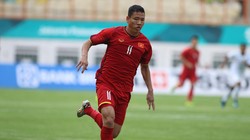 Kỳ vọng “lão tướng” Anh Đức lại có cơ hội đánh đầu tung lưới thủ môn Ammar Ahmed.