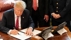 Hiện tại, Mỹ, EU và Nhật Bản đang gây sức ép lên Trung Quốc để thúc giục nước này ngừng ngay hành vi trộm cắp công nghệ.