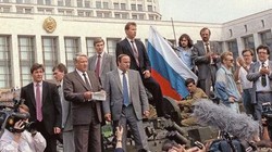 Sự sụp đổ của Liên Xô mang lại rất nhiều hệ lụy và bi kịch (Ảnh: Wiki)