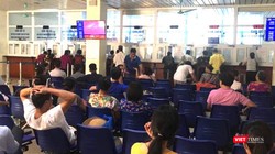 Bệnh nhân chờ khám bệnh. 