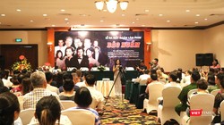 Lễ ra mắt đoàn làm phim cảnh sát hình sự “Bão ngầm”. Ảnh: Minh Thúy