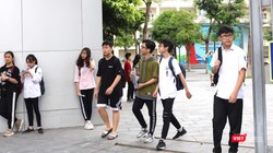 Thí sinh chuẩn bị thi. Ảnh: Minh Thúy