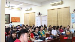 Họp cán bộ làm công tác coi thi tại Trường THCS Lê Quý Đôn. Ảnh: Minh Thúy