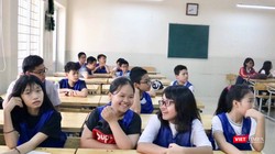 Học sinh trao đổi trong giờ học. Ảnh: Minh Thúy