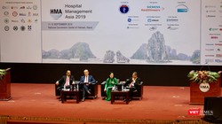 Bộ trưởng Bộ Y tế Nguyễn Thị Kim Tiến cùng các đại biểu thảo luận tại hội nghị 