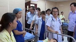 Học sinh nhập viện có triệu chứng đau bụng, nôn, sốt,...