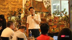 Nhà báo Lê Nghiêm - Phó chủ nhiệm câu lạc bộ cafe số. Ảnh: Minh Thúy