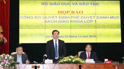 Thứ trưởng Bộ GD&ĐT Nguyễn Hữu Độ phát biểu tại cuộc họp