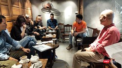 Nhóm họa sĩ Đa diện cùng tụ hội. Ảnh: Minh Thúy 