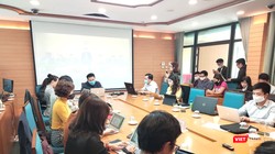 Báo chí dự họp Ban chỉ đạo phòng, chống dịch COVID-19 TP. Hà Nội. Ảnh: Minh Thúy 