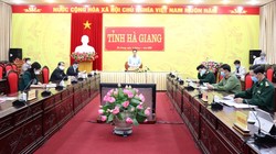 Chủ tịch UBND tỉnh Nguyễn Văn Sơn phát biểu chỉ đạo tại cuộc họp. Ảnh: Nguyễn Đoan 