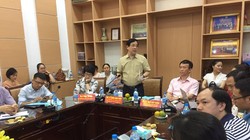 PGS.TS. Lương Ngọc Khuê - Cục trưởng Cục Quản lý Khám chữa bệnh (Bộ Y tế), Phó trưởng Tiểu ban điều trị - Ban Chỉ đạo Quốc gia phòng, chống COVID-19. Ảnh: Lê Hảo 