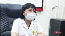 TS. BS. Nguyễn Kim Thư – Trưởng Khoa Virus Ký sinh trùng, Bệnh viện Bệnh Nhiệt đới Trung ương. Ảnh: Minh Thúy 