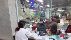 Người dân thanh toán viện phí ở bệnh viện (Ảnh - Minh Thuý)