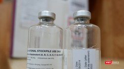 Thuốc Botulism antitoxin heptavalent (BAT), được sản xuất bởi Canada, chuyên dùng để giải độc botulinum (Ảnh: Minh Thúy) 