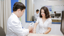 Bệnh nhân đến khám tại Bệnh viện (Ảnh: Bệnh viện Da liễu Trung ương)