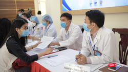 Tình nguyện viên đăng ký tiêm thử nghiệm vaccine phòng COVID-19 (Ảnh: Minh Thuý) 