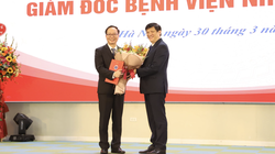 Bộ trưởng Bộ Y tế Nguyễn Thanh Long đã bổ nhiệm PGS.TS.TTND.Trần Minh Điển làm giám đốc Bệnh viện Nhi Trung ương (Ảnh - BVCC)
