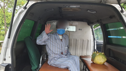 Sản phụ V.T.N. khoẻ mạnh trong ngày ra viện (Ảnh - Đặng Thanh) 