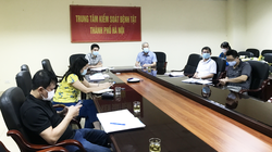 Lãnh đạo Sở Y tế Hà Nội họp trực tuyến cùng CDC Hà Nội và một số đơn vị trọng điểm để triển khai công tác lấy mẫu xét nghiệm COVID-19 cho những đối tượng nguy cơ cao (Ảnh - SYT HN) 