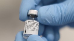 Vaccine COVID-19 Pfizer (Ảnh - Reuters) 
