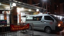 Các bé được cấp cứu tại Khoa Cấp cứu, Bệnh viện Đa khoa Xanh Pôn (Ảnh - Minh Nhân)