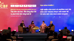 Toạ đàm phiên 1 với chủ đề tiếp biến văn hoá và những giá trị dẫn dắt trong phục hồi kinh tế từ góc độ văn hoá kinh doanh (Ảnh - Minh Thuý) 