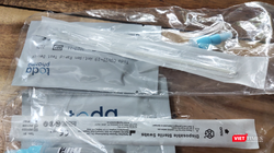 Kit test COVID-19 trên thị trường (Ảnh - Minh Thuý) 