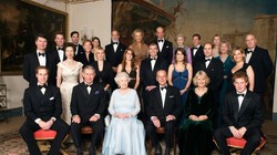 Hoàng gia Anh không chỉ là biểu tượng về quyền lực