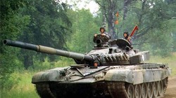 Xe tăng T-72.