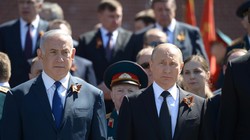 Thủ tướng Israel và tổng thống Nga. 