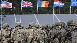 Quân NATO tại biên giới Nga.