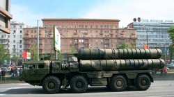 Hệ thống phòng thủ tên lửa đất đối không S-300PM.