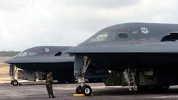 Máy bay ném bom tàng hình B-2 của Không quân Mỹ.