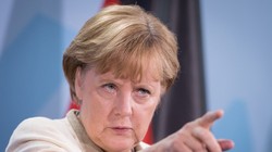 Bà Angela Merkel.