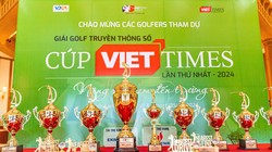Dàn cúp vàng Giải golf Truyền thông số cúp VietTimes chờ golfer chinh phục