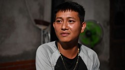 "Người hùng" kể lại lúc chèo thuyền giữa nước lũ cứu nạn nhân vụ sập cầu Phong Châu