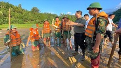 Tìm thấy 70 người lên núi lánh nạn bão lũ, sạt lở