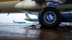 Tạm đóng cửa sân bay Đồng Hới do bão số 4