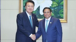 Thủ tướng đề nghị Hàn Quốc cung cấp khoản vay ưu đãi để Việt Nam xây đường sắt, cao tốc