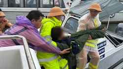 Bé trai 10 tuổi sống sót kỳ diệu trong vụ lật tàu trên vịnh Hạ Long