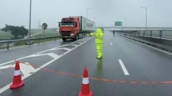 Bão số 5 - Kajiki áp sát Nghệ An - Hà Tĩnh, Cục CSGT cấm đường cao tốc đoạn qua tỉnh Nghệ An