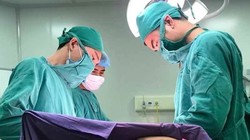 Bé trai 12 tuổi lái xe máy bị tai nạn nghiêm trọng, bác sĩ buộc lòng phải cắt chân. Ảnh minh họa: Internet