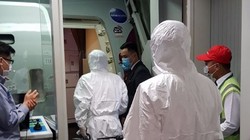Xử lý chuyến bay đầu tiên có 2 hành khách trên du thuyền Westerdam quá cảnh sân bay Tân Sơn Nhất. Ảnh: CDC
