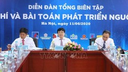 Đoàn Chủ tịch điều hành Diễn đàn. Ảnh: Thành Đạt/TTXVN