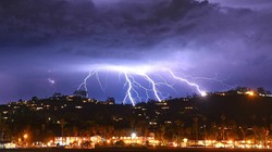 Trong vòng 10 ngày qua, Ấn Độ đã có hàng trăm người chết do sét đánh. Ảnh: A.P