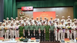 Đại tướng Lương Tam Quang trao quyết định cho 34 giám đốc công an tỉnh, thành phố