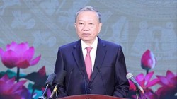 Tổng Bí thư: Cả dân tộc cùng hành quân vươn tới tương lai rực rỡ của đất nước